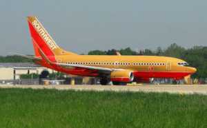 Southwest Airlines generic strategy, competitive advantage, Porter, intensive growth strategies, Ansoff, aviation business management case analysis