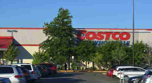Costco Wholesale Corporation generic strategy, intensive growth strategies, competitive advantage, strategic objectives, case study and analysis