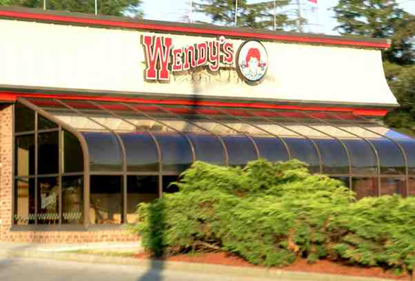 Wendy’s mission statement, vision statement, business purpose, corporate goals, fast-food business management analysis case study