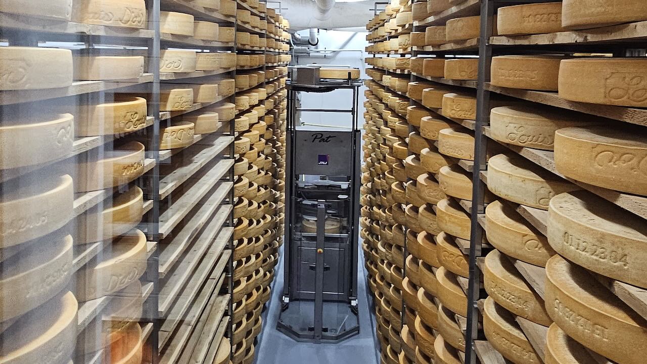 Cheese warehouse in Quebec, Canada, How low inventory impacts business, inventory management Cheese warehouse in Quebec, Canada, How low inventory impacts business, inventory management