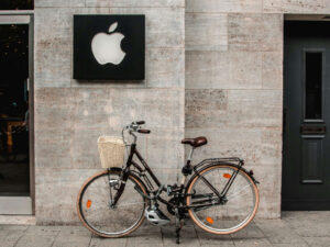 Apple’s Stakeholders, CSR & ESG Strategy