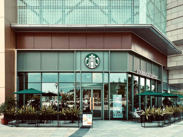 Starbucks Five Forces Analysis and recommendations, competitors, buyers, suppliers, substitutes, new entrants, Porter model, Guangzhou coffeehouse Starbucks Five Forces Analysis and recommendations, competitors, buyers, suppliers, substitutes, new entrants, Porter model, Guangzhou coffeehouse