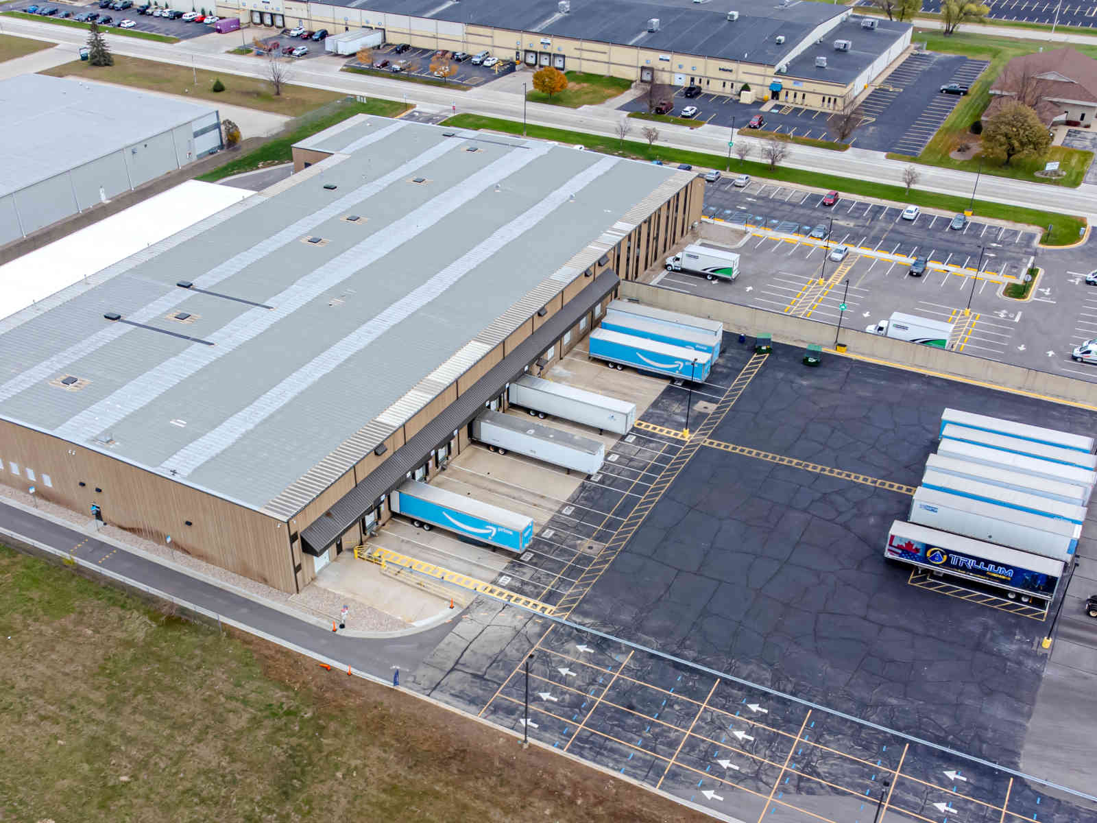 Amazon’s Operations Management: 10 Decisions, Productivity - Panmore