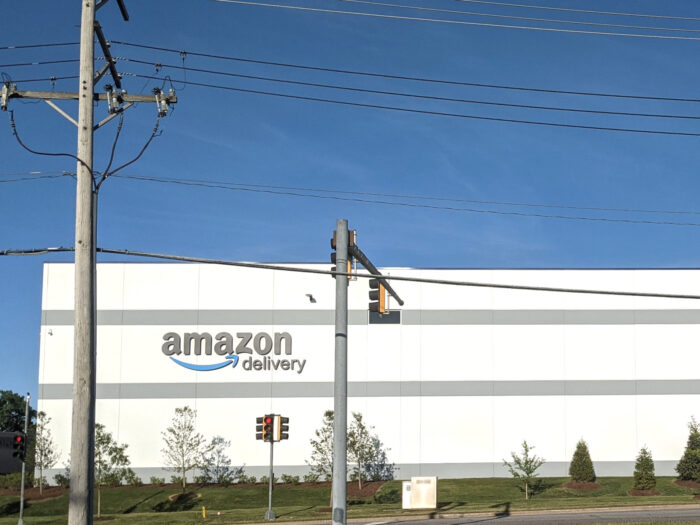 Amazon company culture, organizational work cultural values, IT e-commerce business analysis case study, Illinois building Amazon company culture, organizational work cultural values, IT e-commerce business analysis case study, Illinois building