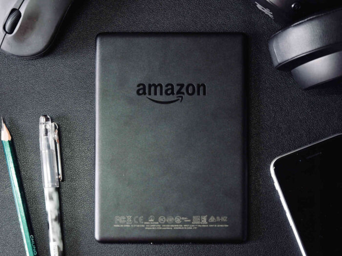 SWOT Analysis of Amazon, Recommendations, strengths, weaknesses, opportunities, threats, e-commerce business case study, Kindle reader SWOT Analysis of Amazon, Recommendations, strengths, weaknesses, opportunities, threats, e-commerce business case study, Kindle reader