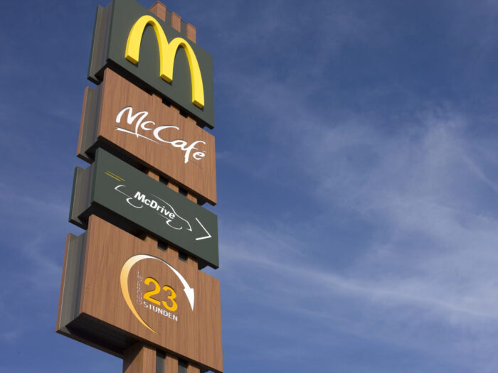 McDonald’s SWOT analysis, recommendations, strengths, weaknesses, opportunities, threats, internal external strategic factors restaurant business case study