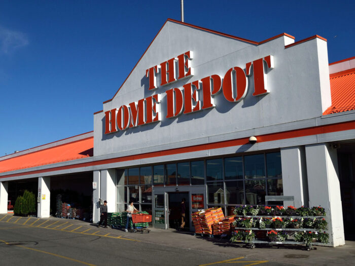 Home Depot organizational structure, corporate divisions, business organizational design, home improvement retail company case study, Markham