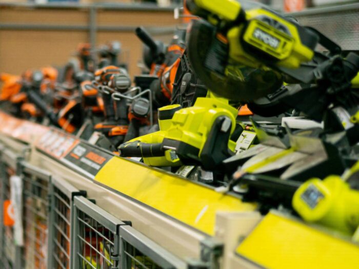 Home Depot SWOT analysis and recommendations, strengths, weaknesses, opportunities, threats, external internal analysis, retail business, Pasadena