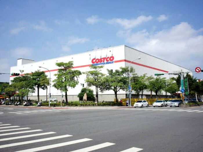 Costco operations management 10 strategic decisions, productivity metrics, retail business supply chain management case study, Neihu