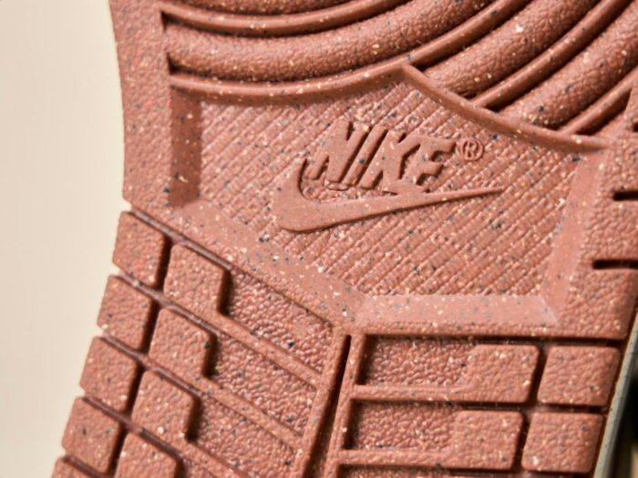 Nike vision statement, mission statement, business purpose and goals, sporting goods company analysis case, shoe sole