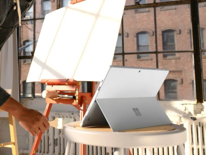 Microsoft 4P marketing mix, product, place, promotion, price, information technology business marketing strategy analysis, Surface tablet