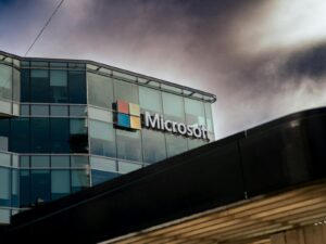 Microsoft Five Forces Analysis & Recommendations (Porter Model)