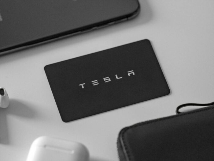 Tesla SWOT analysis and recommendations, strengths, weaknesses, opportunities, threats, electric vehicle and energy business, key card