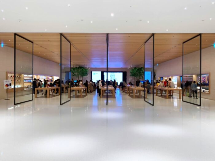 Apple generic competitive strategy, intensive growth strategies, Porter, Ansoff, consumer electronics IT business, Xinyi Taipei store Apple generic competitive strategy, intensive growth strategies, Porter, Ansoff, consumer electronics IT business, Xinyi Taipei store
