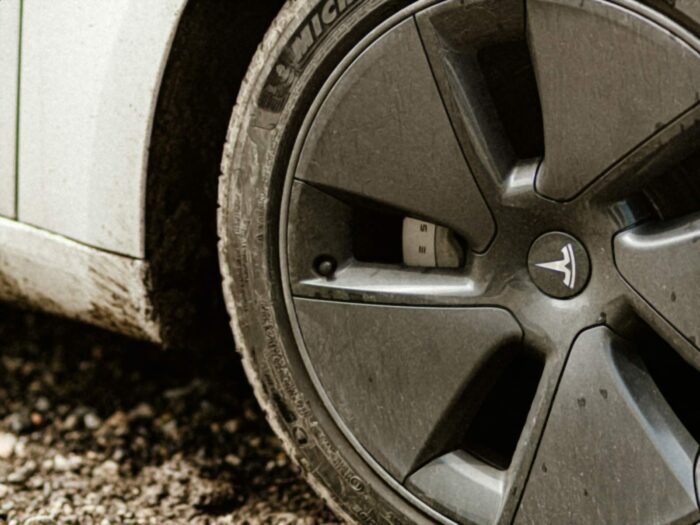 Tesla CSR, ESG, stakeholders, sustainable electric vehicle and green energy business ethics, corporate citizenship analysis, wheel