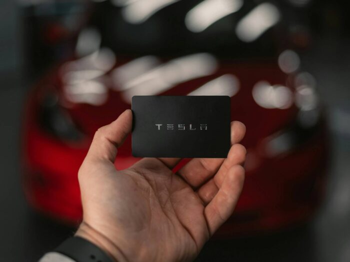 Tesla Five Forces Analysis and Recommendations, competition, customers, suppliers, substitution, new entry, automotive business, key card